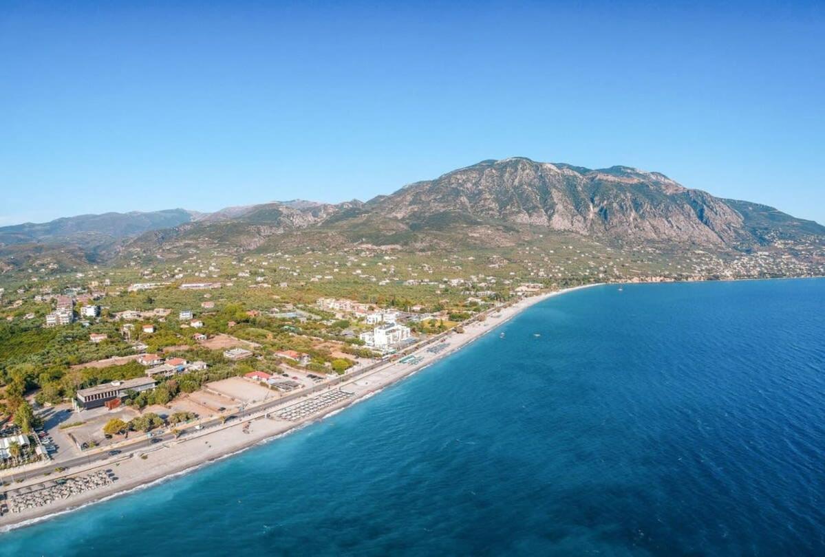 Kalamata'S Spacious Getaway-Taygetos Amazing View Экстерьер фото